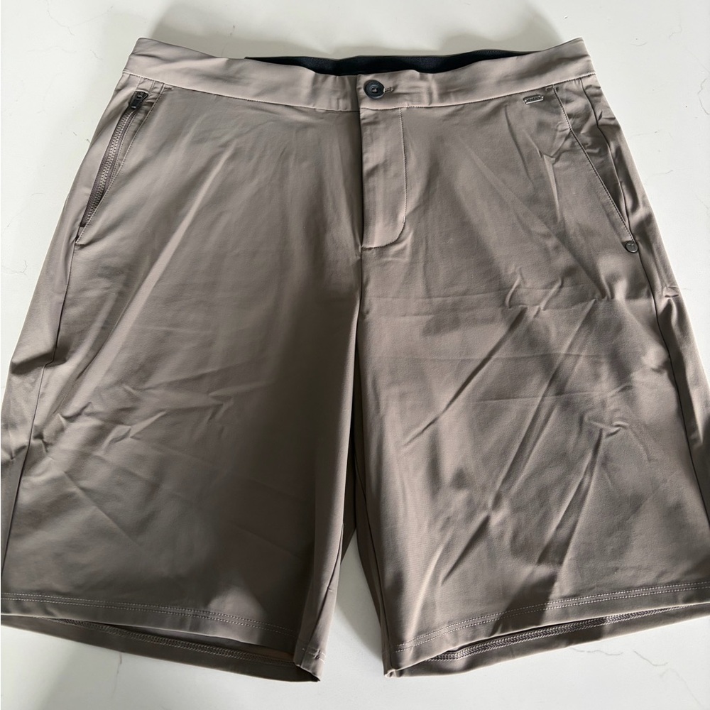 Men’s Brown/Taupe Vuori Shorts